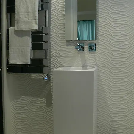 Stone דירה סן טרופז