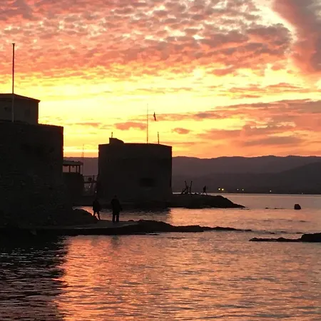 Stone Apartment Saint-Tropez