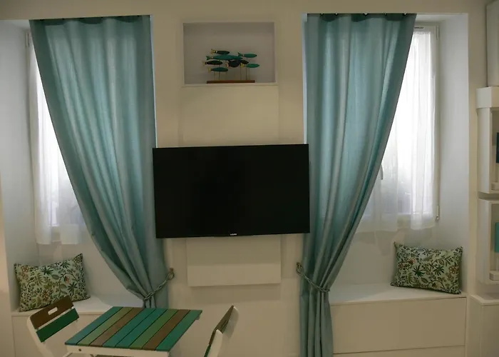 Stone Apartment Saint-Tropez